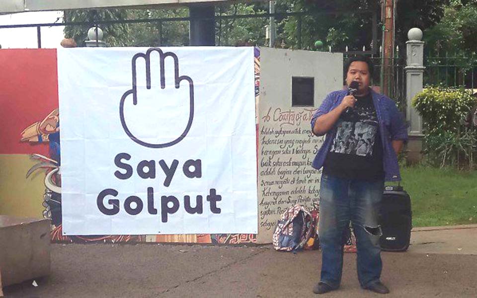 Free speech forum in front of State Palace – February 21, 2019 (Viva)